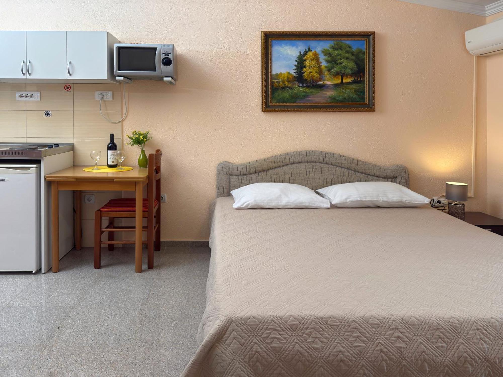 Vila Tara Сутоморе Экстерьер фото
