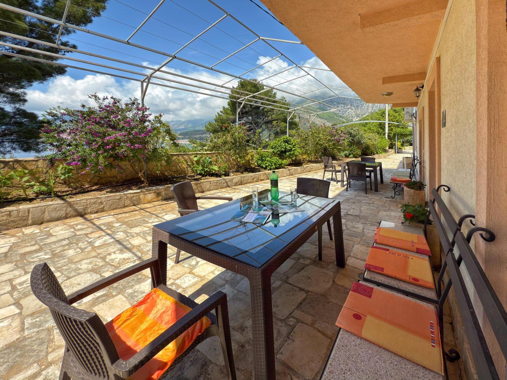 Vila Tara Сутоморе Экстерьер фото